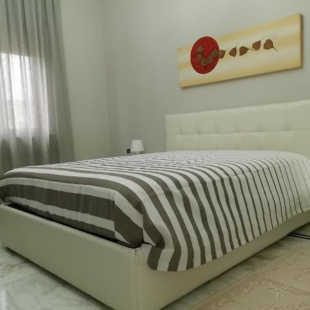 Апартаменты Come A Casa Panoramico E Centralissimo Каникатти Экстерьер фото