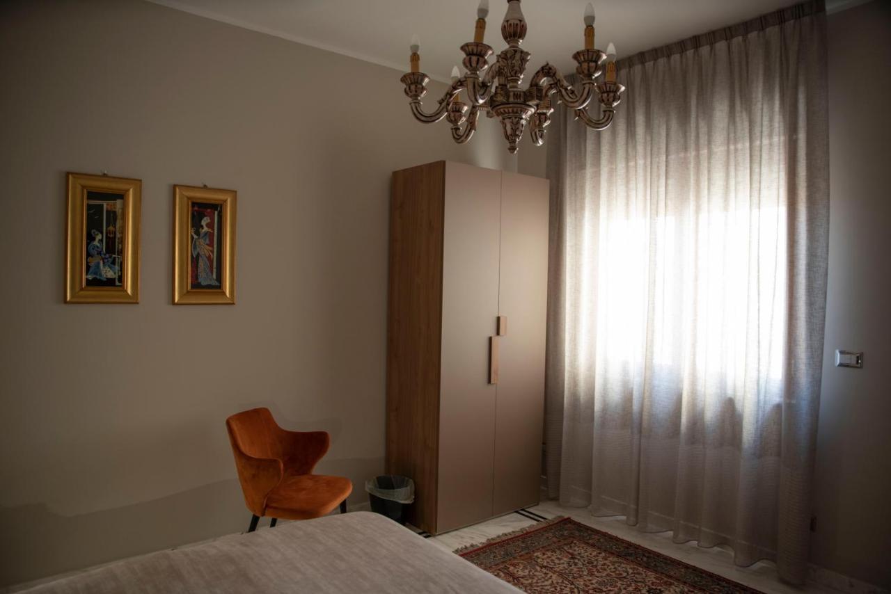 Апартаменты Come A Casa Panoramico E Centralissimo Каникатти Экстерьер фото