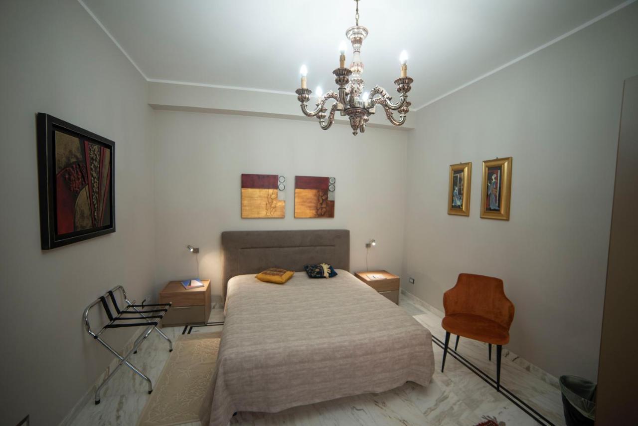 Апартаменты Come A Casa Panoramico E Centralissimo Каникатти Экстерьер фото