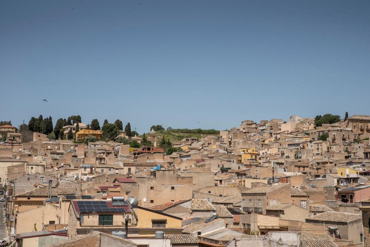 Апартаменты Come A Casa Panoramico E Centralissimo Каникатти Экстерьер фото