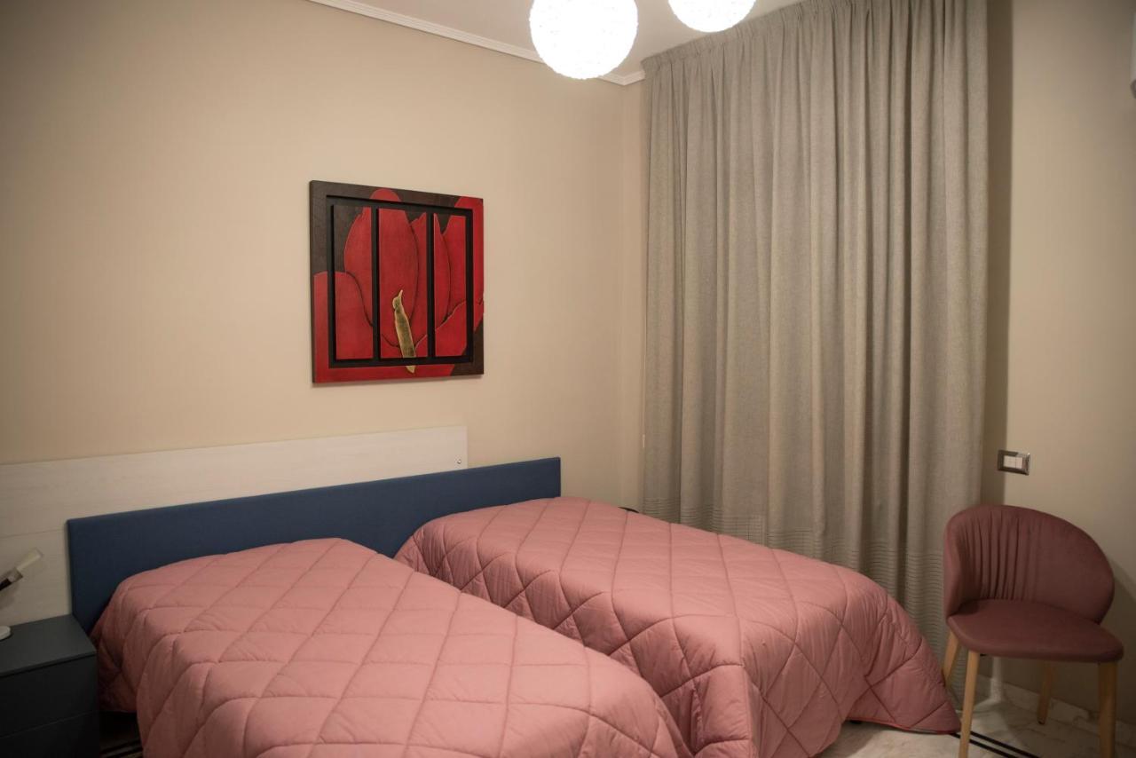 Апартаменты Come A Casa Panoramico E Centralissimo Каникатти Экстерьер фото